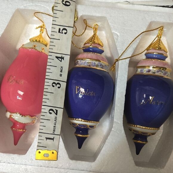 The Bradford Exchange.. Lena Liu's Forever Flowers Ornaments.. - Picture 10 of 15